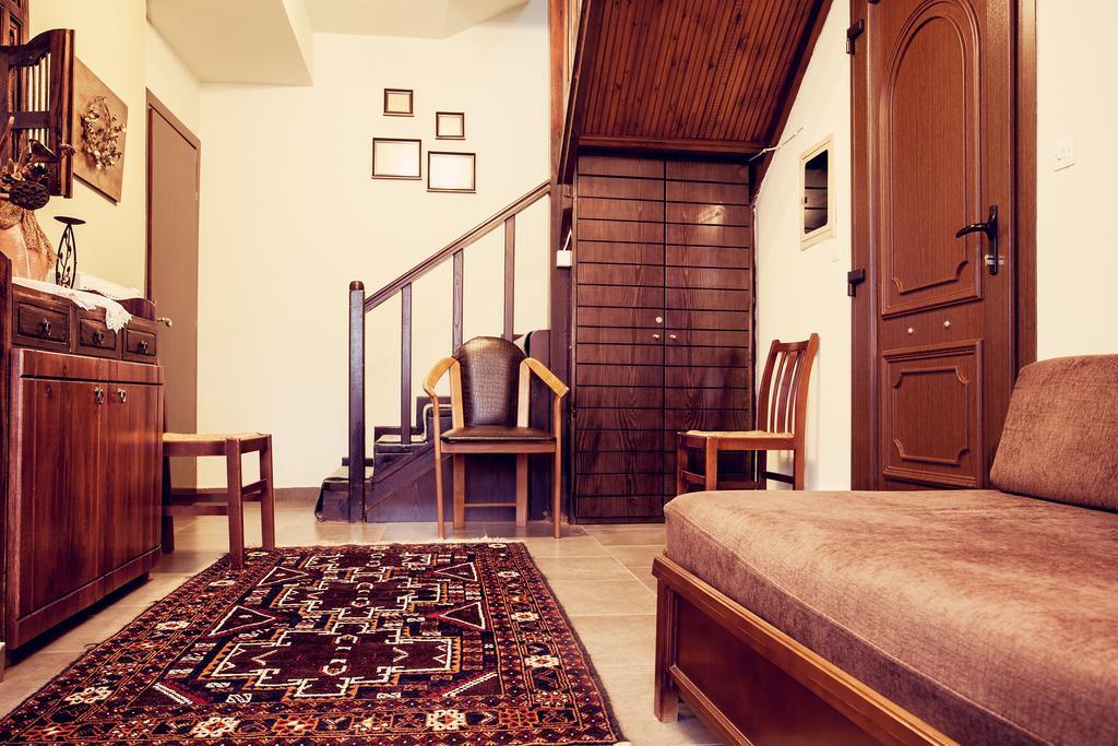 Militsa Guesthouse Naousa  Room photo